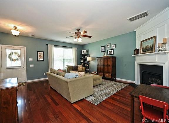 3rd image of 8326 Gossomer Bay Dr