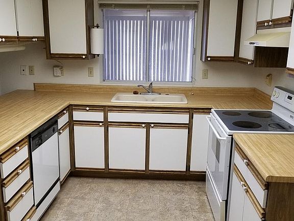 5th image of 11333 N Langford Ave