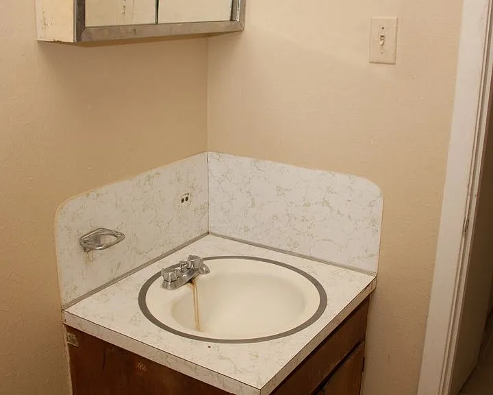 310 Delphine St — Photo 10
