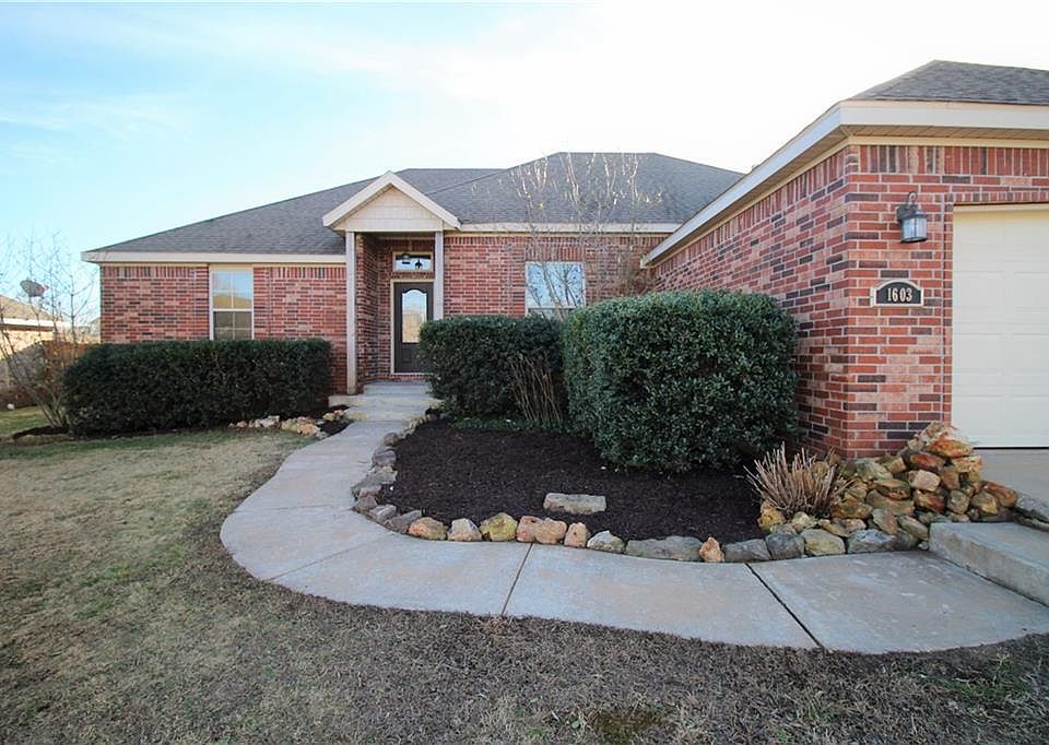1st image of 1603 Crestwood Hills Ln