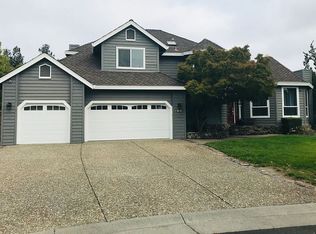 409 Countryside Ct, Santa Rosa, CA 95401