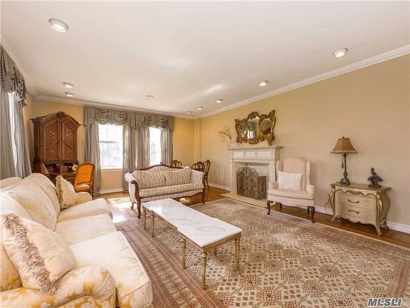 3rd image of 819 Broadway APT 2O