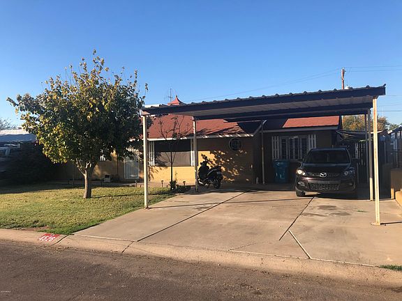 3rd image of 4526 W Indianola Ave