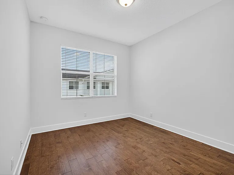 7089 Edison Pl — Photo 32