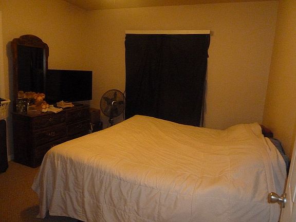 3rd image of 26733 Fernwood St