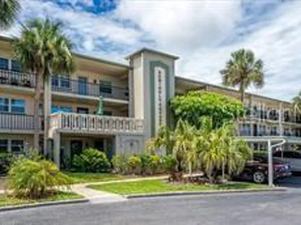 11720 Park Blvd APT 301, Seminole, FL 33772