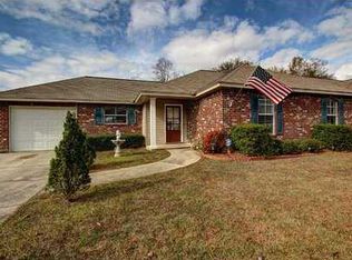 2250 Rue Toulander St, Mandeville, LA 70448