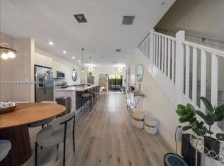 10413 NW 82nd St, Miami, FL 33178