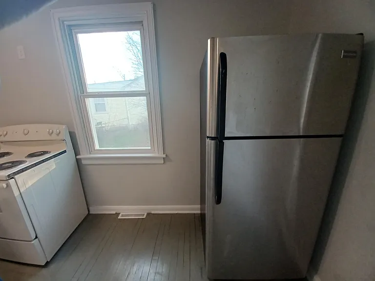 4718 Lindlaw Ave — Photo 3