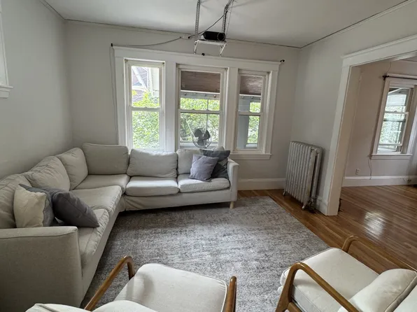 21 Sunset Rd #2, Somerville, MA 02144
