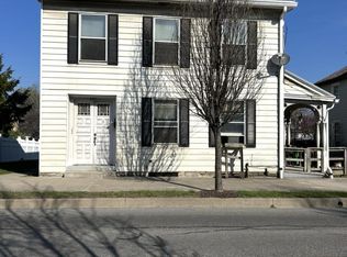 632 Chestnut St APT 3, Mifflinburg, PA 17844