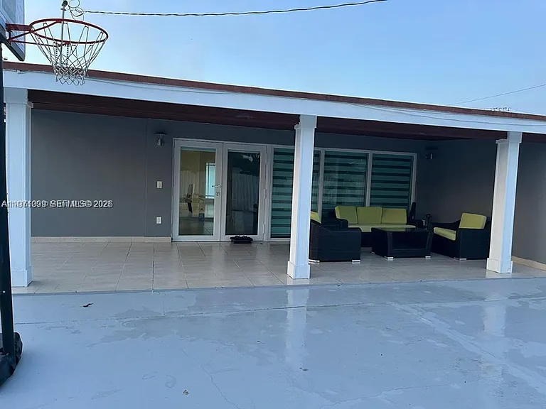 12770 SW 18th St — Photo 15