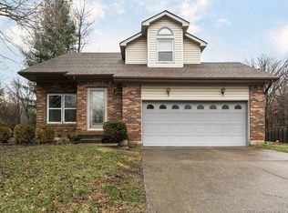 3320 Saddlewood Ct, New Albany, IN 47150