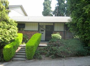 7201 SE Thorburn St, Portland, OR 97215