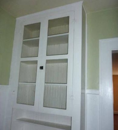 Dining w/ built ins