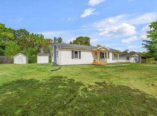 2270 Mina Station Rd, Winchester, KY 40391