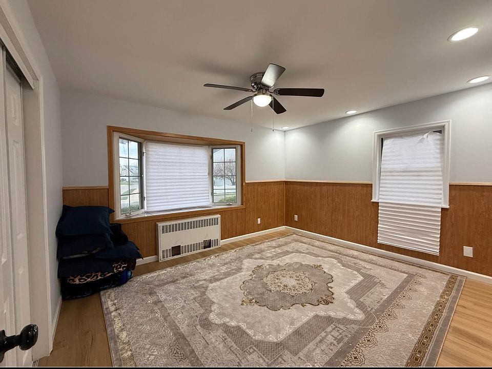 1st image of 284 Division Ave #1