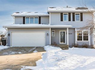 423 Shetland Dr NW, Cedar Rapids, IA 52405