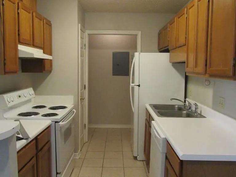 2303 W Michigan Ave #H-7 — Photo 2