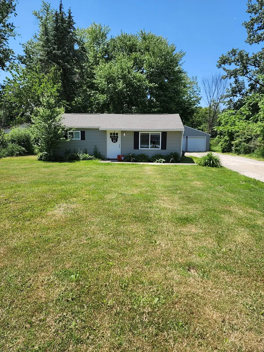 1996 Gaylann Dr photo 1