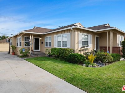 7810 Flight Ave, Los Angeles, CA, 90045