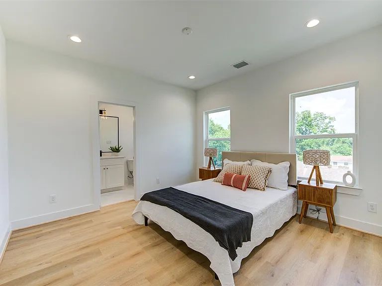 4035 Buck St — Photo 31