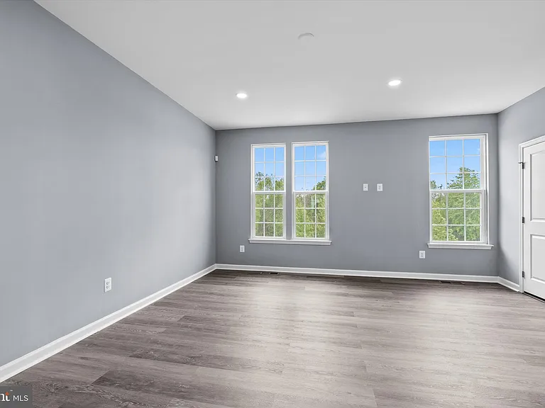 6190 Willow Pl — Photo 9