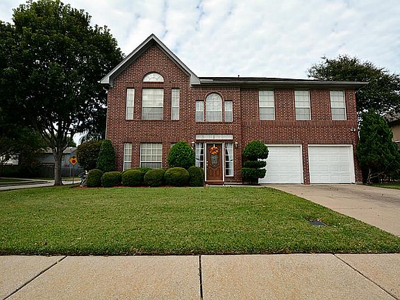 Perfect location and located in the highly acclaimed Deer Park School District.