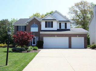 20302 Bradgate Ln, Strongsville, OH