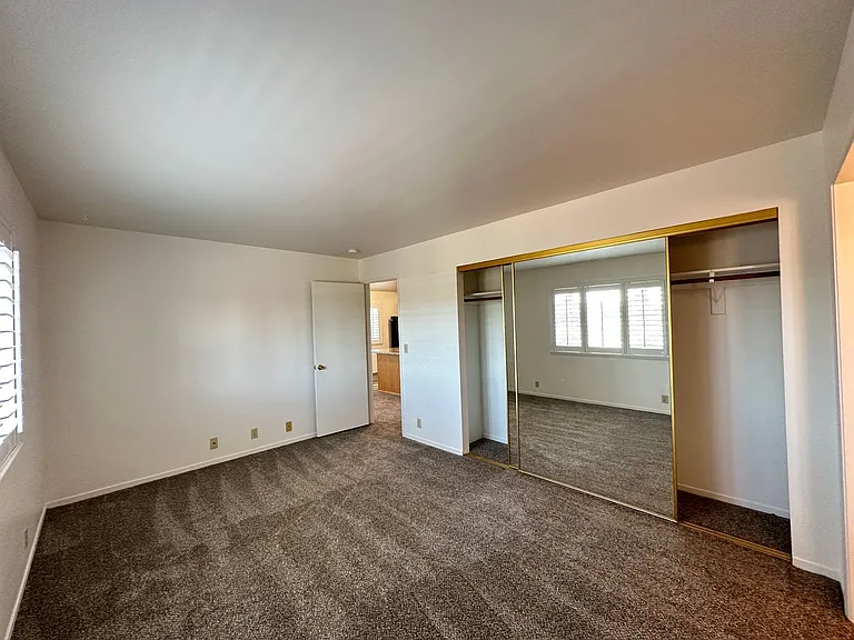 619 Military E — Photo 15