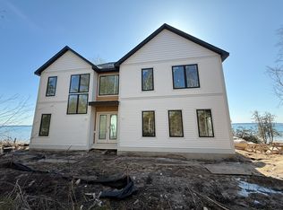 6405 S West Bay Shore Dr, Traverse City, MI 49684