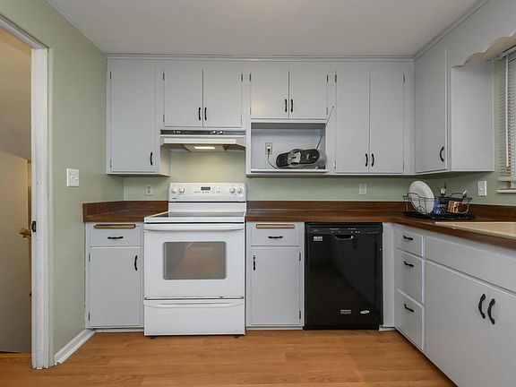3rd image of 414 Prospect AVENUE