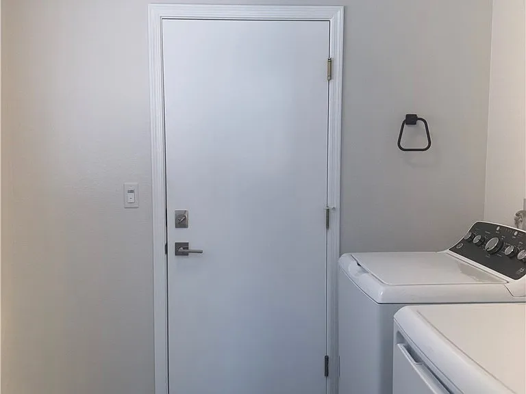 9909 Bundella Dr — Photo 27