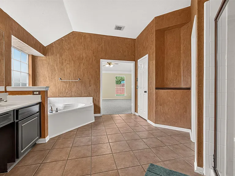 6323 Echo Lakes Ln — Photo 11