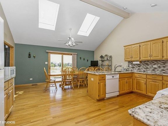4th image of 11541 Myrrh Ln