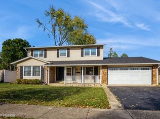 116 Hastings Ave, Elk Grove Village, IL 60007