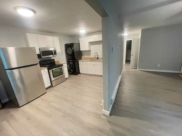 863 Johnson Ave APT 1