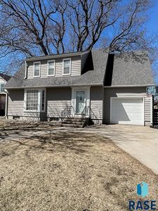 209 NE Park St, Luverne, MN, 56156