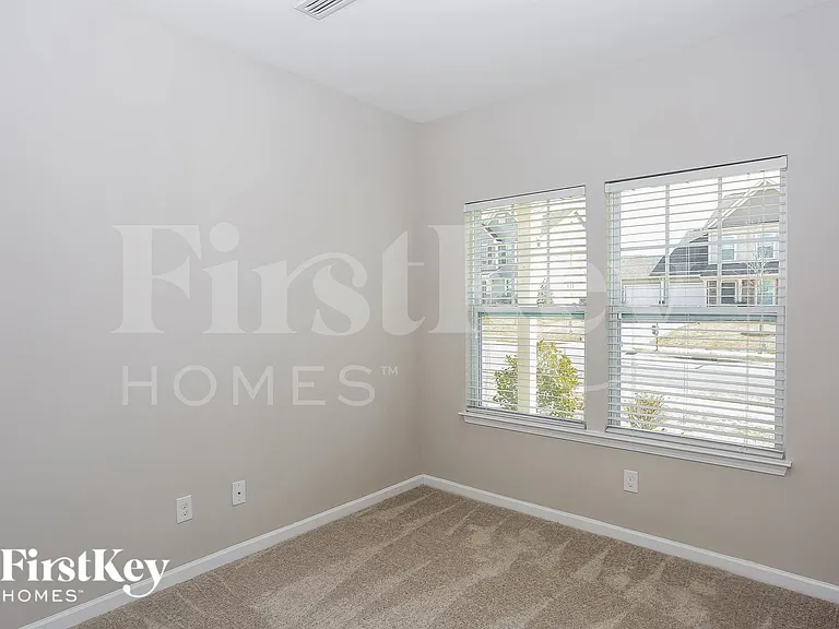 12852 Clydesdale Dr — Photo 11