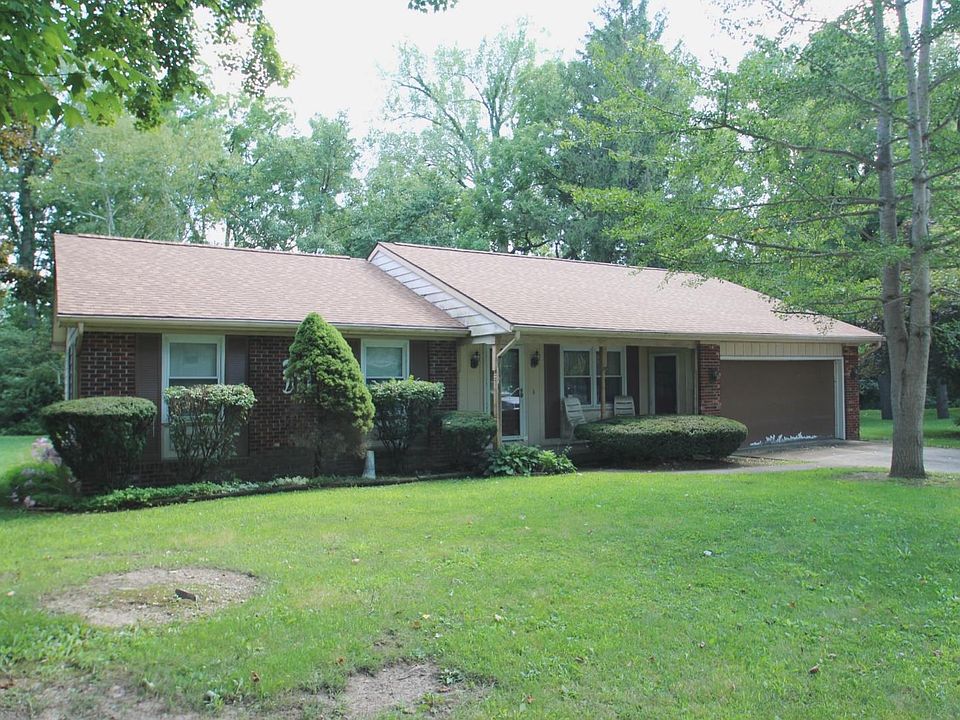 1st image of 509 Crown Hill Dr E