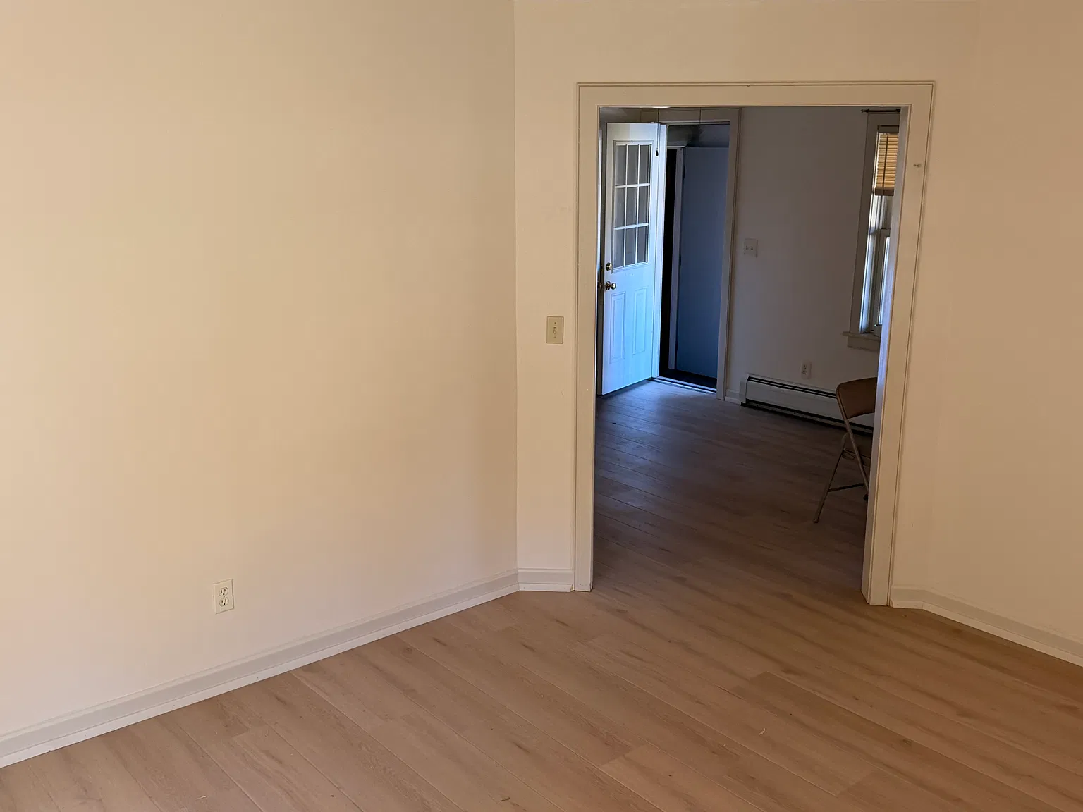 2 bed, 1000 sqft, $2,300 — Photo 4