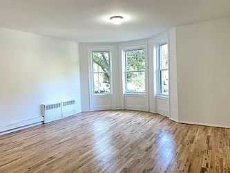 Rented by Akelius Real Estate Management