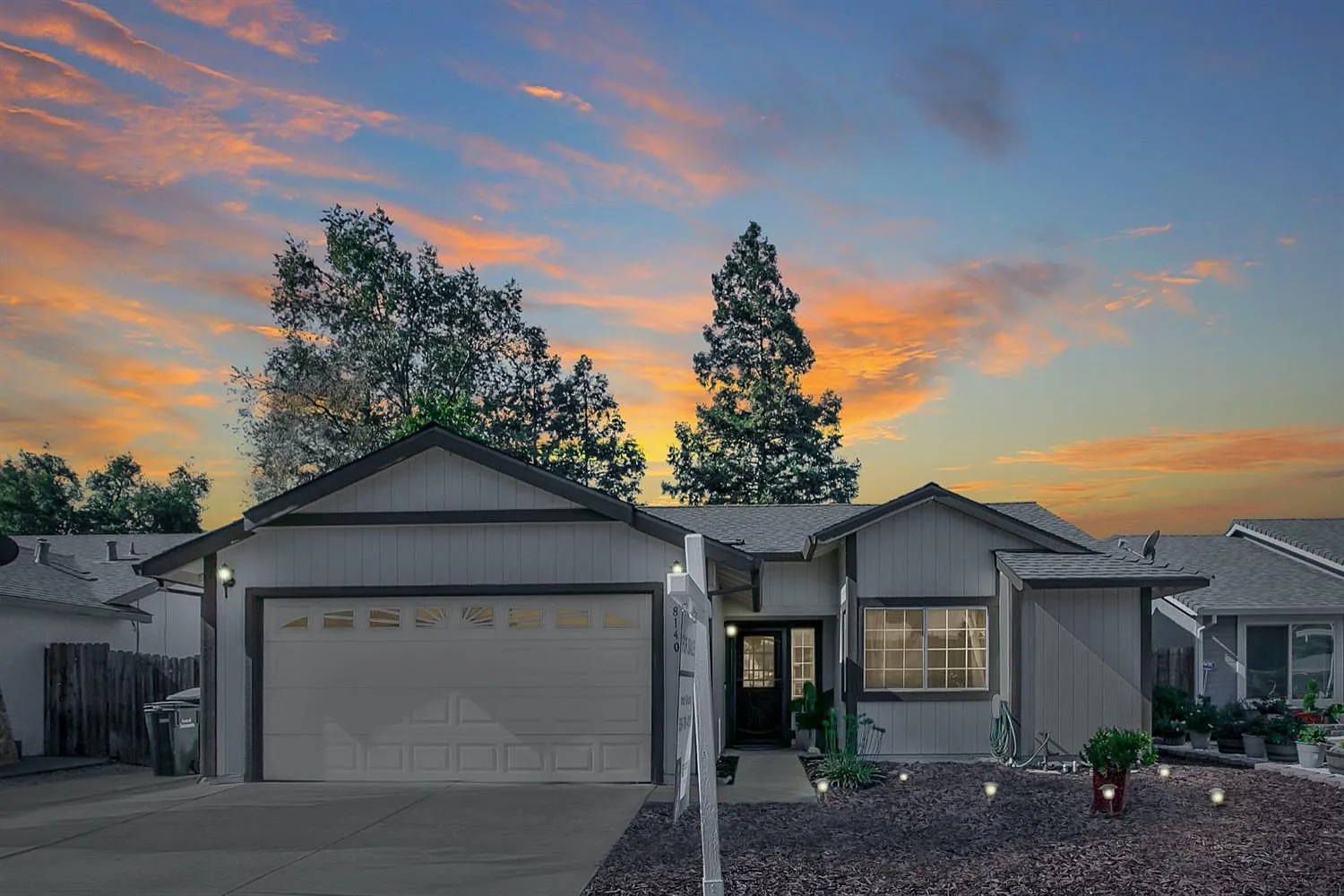 8140 Visalia Way photo 1