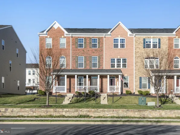 1718 Featherstone Rd, Woodbridge, VA 22191