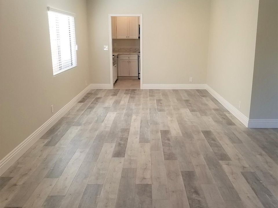 1st image of 1115 S Swall Dr #1