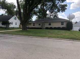 390 Ridge Dr, Marion, IA 52302