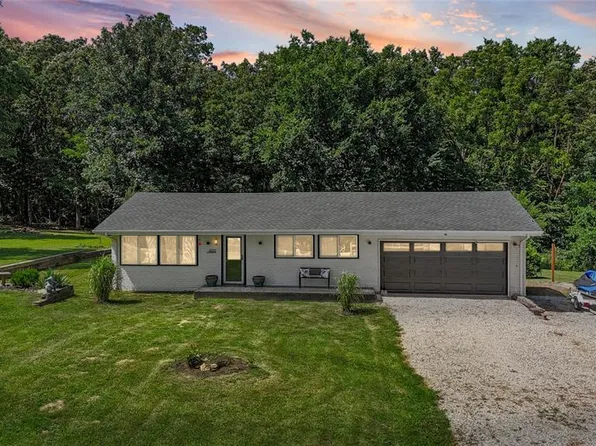 4021 Lakewood Dr, De Soto, MO 63020