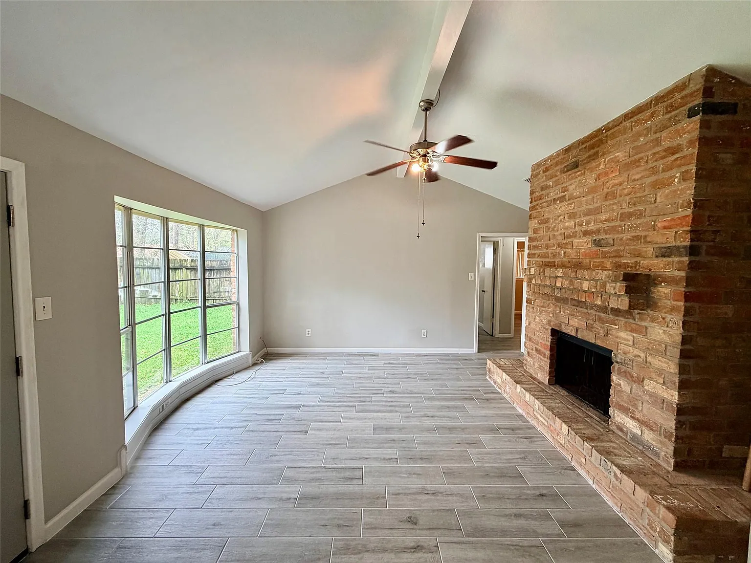 3 bed, 2.0 bath, 1475 sqft, $1,750 — Photo 3