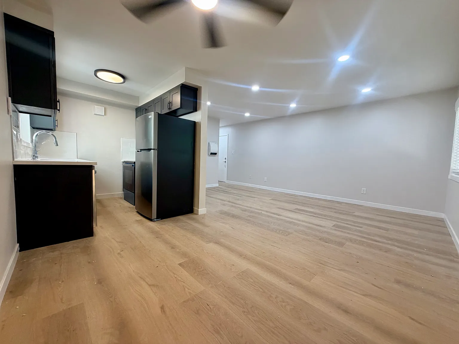 2 bed, $3,095 — Photo 3