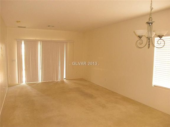 2nd image of 3129 Kingbird Dr